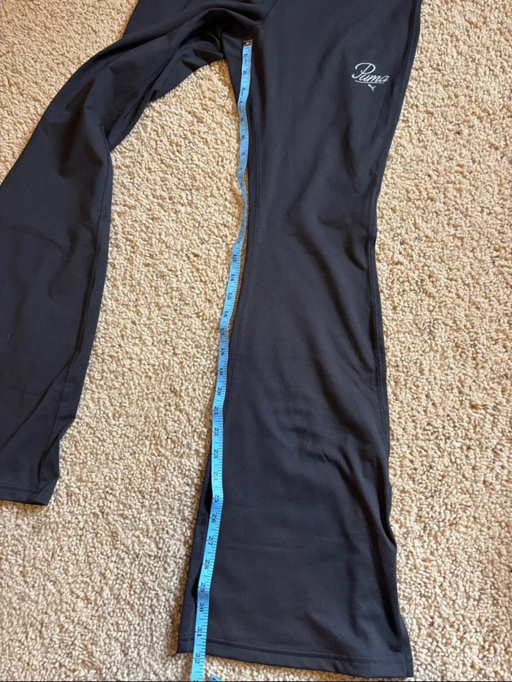 Puma Flared Leggings Size Medium - Picture 7 of 7